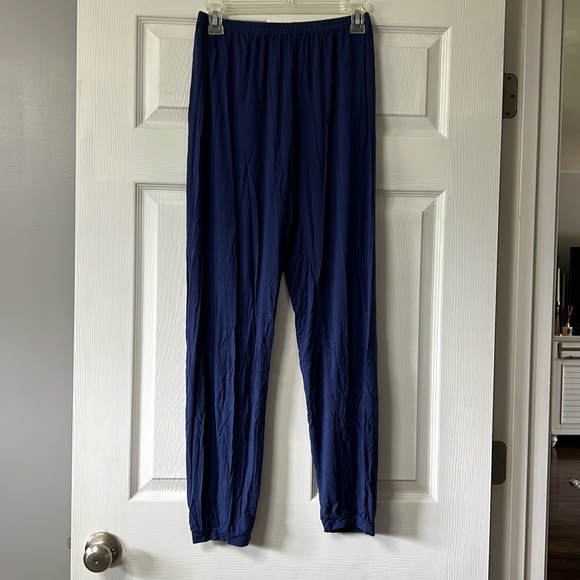 Pajamas PJ loungewear set - Picture 6 of 7